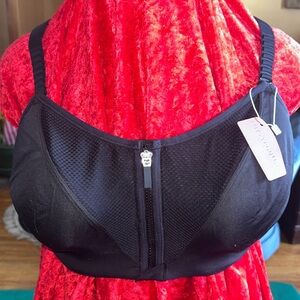 Curvy Couture Zip Fit Underwire Sports Bra 
NWT